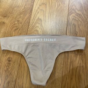 VS Thong unworn